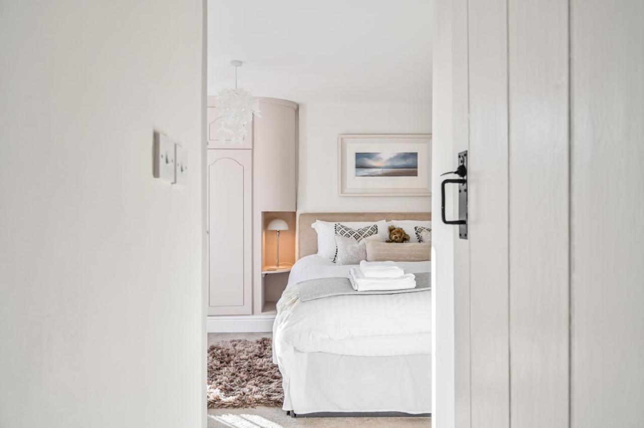 A Superb Bijou Retreat With Jacuzzi Near An Excellent Village Pub Yelverton Eksteriør billede