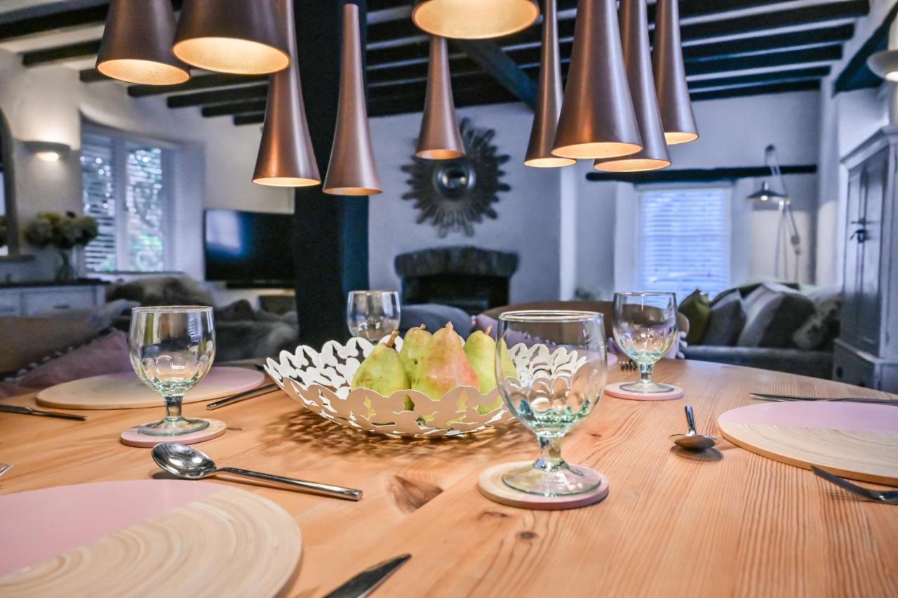 A Superb Bijou Retreat With Jacuzzi Near An Excellent Village Pub Yelverton Eksteriør billede