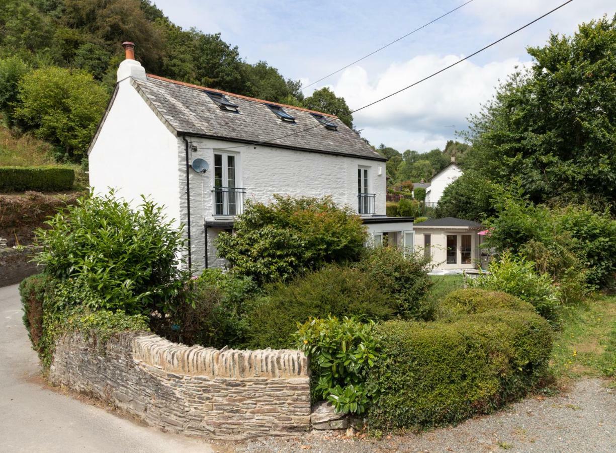 A Superb Bijou Retreat With Jacuzzi Near An Excellent Village Pub Yelverton Eksteriør billede
